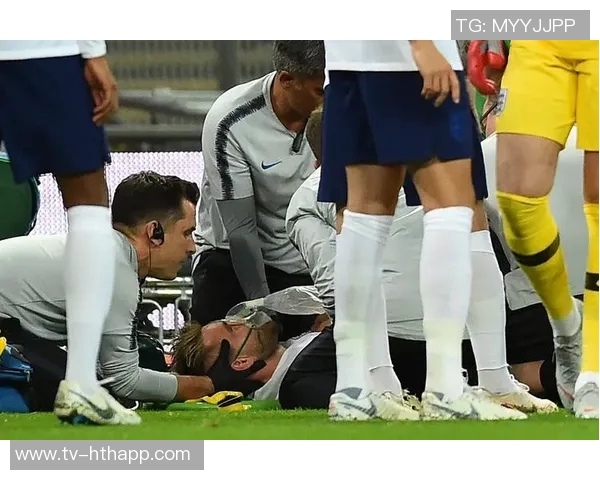 阿苏埃因伤退场被担架抬走米内罗时隔四个月重返赛场