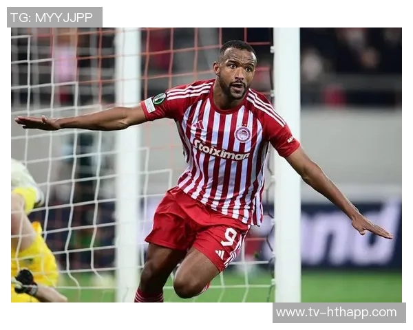 森林老板与贝尼特斯共赏奥林匹亚科斯对阵阿森纳精彩赛事 森林老板与贝尼特斯共赏奥林匹亚科斯对阵阿森纳精彩赛事